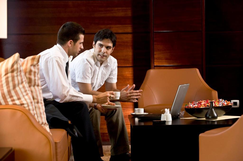Aparthotel Premier Podgoriçe Restoran fotoğraf